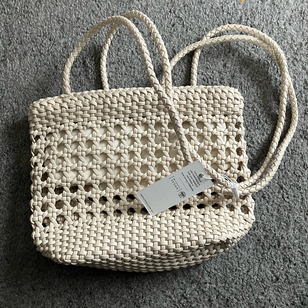 URBAN EXPPRESSIONS SHOULDER BAG